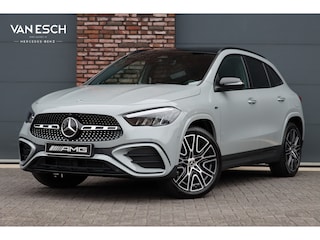 Mercedes-Benz GLA 250 e AMG Line | Panoramadak | Burmester | Distronic | Memory | Trekhaak | Camera | Sfeerverlichting | Dodehoekassistent |