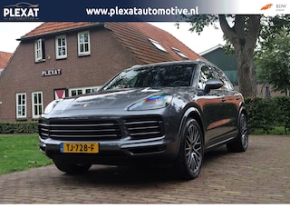 Porsche Cayenne 3.0 E-Hybrid Aut. | Panorama | Sport Chrono | BOSE | Luchtvering | Stuurwielverwarming | Lederen Dash | NL. Auto |