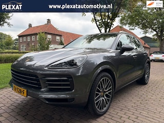 Porsche Cayenne 3.0 E-Hybrid Aut. | Panorama | Sport Chrono | BOSE | Luchtvering | Stuurwielverwarming | Lederen Dash | NL. Auto |