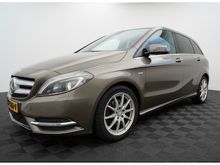Mercedes-Benz B-klasse 180 Ambition Aut., Navi | Trekhaak | Clima