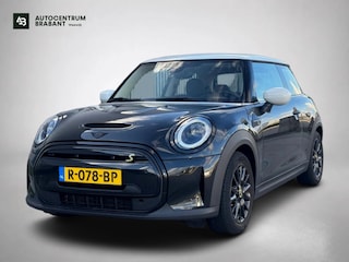 Mini Mini Yours 33 kWh (NL-auto, 1e Eig, BTW, Carplay, Climate Con, Navi, Parkeersensor, Etc)