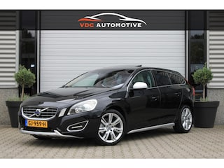 Volvo V60 1.6 T4 Kinetic Schuifdak | Trekhaak | Leder | Stoelverwarming | Memory | Xenon | Camera | Keurig Onderhouden