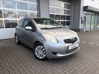 Toyota Yaris 1.3 VVTi Cool / AIRCO