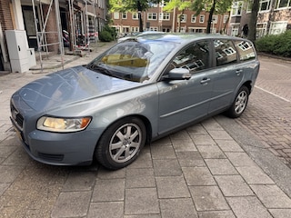 Volvo V50 2.4 Kinetic AUTOMAAT | AIRCO | SCHADE
