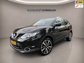 Nissan Qashqai N-Connecta Camera, Trekhaak, Panoramadak