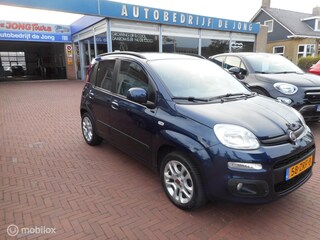 Fiat Panda TwinAir Turbo 80 Lounge TREKHAAK+LM-VELGEN+METALLIC LAK+HOOGTEVERSTELLING BESTUURDERSSTOEL