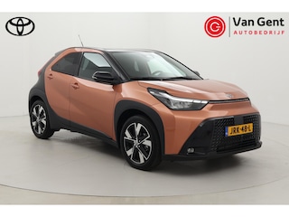 Toyota Aygo Hybrid 115 pulse | Apple Carplay / Android Auto | Adaptive Cruise | LED | Clima | Camera | 17 inch | Privacy glas
