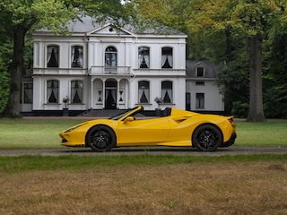 Ferrari F8 3.9 V8 HELE | Lift | JBL | Carbon interior