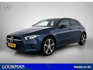 Mercedes-Benz A-klasse 250 e Business Solution AMG Limited | AMG-Line exterieur | Achteruitrijcamera | Sfeerverlichting | Stoelverwarming |Trekhaak | NIghtpakket | 24 Maanden Mercedes-Benz Certified Garantie