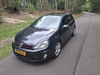 Volkswagen Golf 2.0 GTI