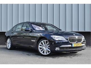 BMW 750i | YOUNGTIMER | Vol Onderhouden | Schuifdak | Leder | Camera
