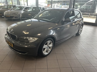 BMW 118i Business Line AUTOMAAT 151 DKM NW APK BJ 2008 !!!