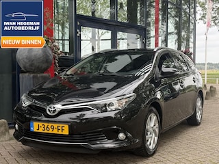 Toyota Auris Touring Sports 1.2T Trend | Panoramadak | Navigatie | ECC | PDC + Camera | LM Velgen | Trekhaak |