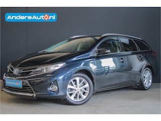 Toyota Auris Touring Sports 1.8 Hybrid Executive |trekhaak|leder|navi|cruisecontrol|keyless|