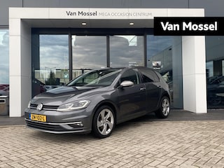 Volkswagen Golf 1.6 TDI Highline | CAMERA | STOELVERWARMING | PARKEERSENSOREN V+A | DODEHOEK DETECTIE | DIGITAAL DASHBOARD | CLIMATE CONTROL | LED | ERGONOMISCH STOEL | APPLE CARPLAY / ANDROID AUTO |