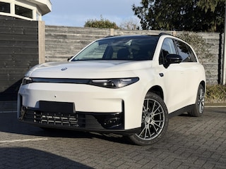 Leapmotor C10 Design REEV 28.4 kWh 215PK Automaat Navigatie, Camera 360, Lichtmetalen velgen, Elektrische Achterklep, Kunstlederen bekleding, Stoel Verwarming & Ventilatie