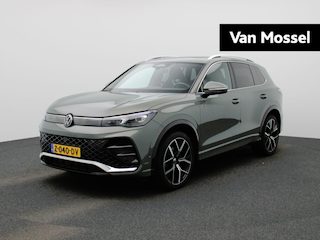 Volkswagen Tiguan 1.5 eTSI R-Line Business 150 PK| Origineel Nederlands| Dealeronderhouden | Panoramadak | Trekhaak | 360 Camera | Navigatie | Stoelverwarming | Stuurwielverwarming