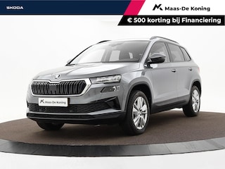 Skoda Karoq 1.5 TSI ACT 150pk DSG Business Edition · Camera · Inklap. Trekhaak · Keyless · Stuur- & Stoelverwarming · Apple/Android Car Play · ACC · Garantie t/m 02-07-2028 of 100.000km