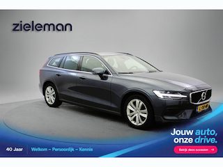 Volvo V60 2.0 B3 Momentum Business Automaat - Digitaal Cockpit, Carplay, Camera