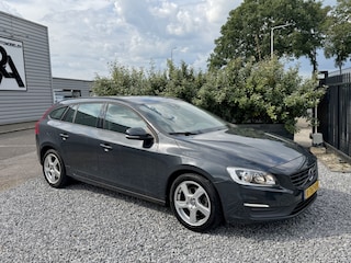 Volvo V60 2.0 D2 Kinetic Navi|PDC|Cruis|Media Grijs