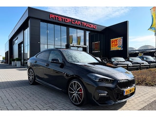 BMW 220i, M-Sport, Panoramadak, Stoel&Stuur Verwarmd, Dealer Onderhouden,