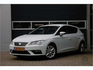 Seat Leon 1.0 EcoTSI Style Business Intense | Carplay | Trekhaak | PDC |