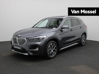 BMW X1 xDrive25e | PANORAMADAK | CAMERA | HEAD UP DISPLAY | PARKEERSENSOREN | CRUISE