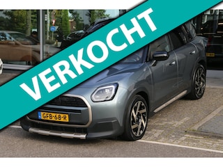Mini Countryman E Favoured M 66.5 kWh PANO-DAK NL-AUTO NAP!