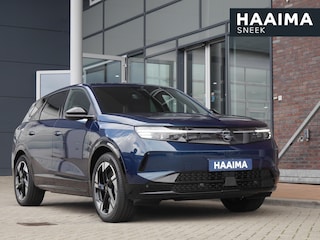 Opel Grandland Electric Business Edition 73 kWh | Elektrisch verstelb. bestuurdersstoel met geheugen | Elektrisch glazen panorama-dak | Voorstoel(en) met massagefunctie | Achterbank verwarmd | Warmtepomp | 20 inch Lichtmetalen velgen Diamond Cut