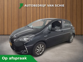 Toyota Yaris 1.5 Hybrid Dynamic 1e-Eig. & Keurig-Onderh. BOVAG-Garantie. NL-Auto.