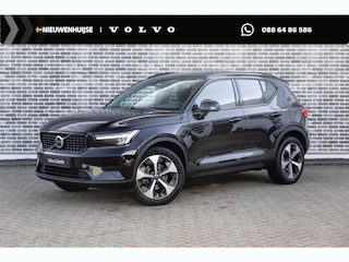 Volvo XC40 2.0 B4 Plus Dark | Trekhaak | Panoramadak | Lichtmetalen Velgen 19 inch | All-Season banden | Harman Kardon Audio | Achteruitrijcamera | Parkeersensoren | Keyless Entry | Elektrische Achterklep | Elektrisch Verstelbare Voorstoelen | Stoelverwarming | Google Navigatie | Apple Carplay | Android Auto