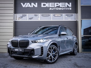 BMW X5 xDrive50e - M-Sport l Pano l Carbon l HUD l Trekhaak