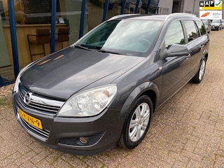 Opel Astra Wagon 1.6 Cosmo LEER / NAVI / TREKHAAK