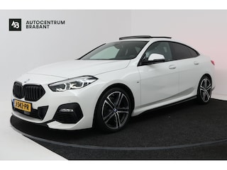 BMW 218i High Executive (PANORAMADAK, STOELVERWARMING, NAVIGATIE, DEALER ONDERHOUDEN)
