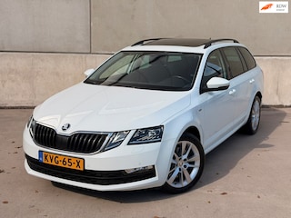 Skoda Octavia Combi 1.8 TSI 4x4 DSG Pano Trekhaak CarPlay Elektrische achterklep