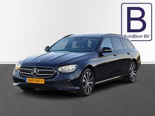 Mercedes-Benz Estate 300 e Avantgarde /Pano/Cruise/18"/Sfeer/