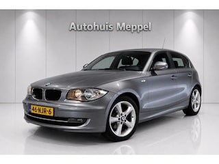 BMW 118i Cruise-Control*Trekhaak*Navi*Bluetooth*5-Deur * Distributie vervangen*