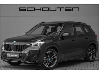 BMW X1 xDrive25e M-Sport Pano Driving Assist Pro Stuur & Stoelverw 360° HUD