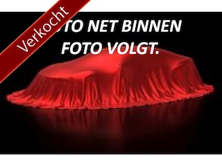 Mercedes-Benz GLC 300e 4MATIC Premium Plus Panoramadak | Luchtvering | Adaptieve cruise control