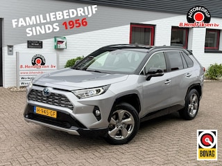 Toyota RAV4 2.5 Hybrid 218pk CVT Bi-Tone/ Alarm klasse 3/ Afneembare trekhaak/ All season banden/ Apple Carplay/ Adaptieve cruise/ 1 Eigenaar/ Origineel NL/ NAP