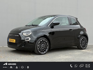 Fiat 500 La Prima 42 kWh / SOH 94% / Apple Carplay/Android Auto / Achteruitrijcamera / Adaptieve Cruise Control / Lichtmetalen Velgen 17" / Navigatie / 3-fase / Snelladen /