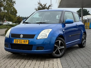 Suzuki Swift 1.3 GLS PARKEERSENSOREN ACHTER