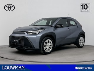 Toyota Aygo Hybrid 115 play | Apple Carplay & Android Auto | Parkeercamera | Onderweg-naar-dealer*