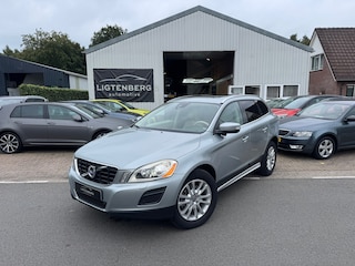 Volvo XC60 3.2 AWD Summum PANO/CRUISE/AIRCO/STLVRW/TREKHAAK
