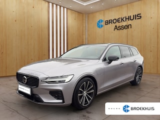 Volvo V60 2.0 T8 Plug-in hybrid AWD Plus Dark | Harman Kardon | Stoel + Stuur Verwarming | Panoramadak | Trekhaak | 360 Camera |