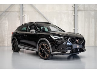 Cupra Formentor 1.4 e-HYBRID VZ 245 PK | Panoramadak | DCC | Matrix LED | Memory | 19" Koper | Supersport Stuur