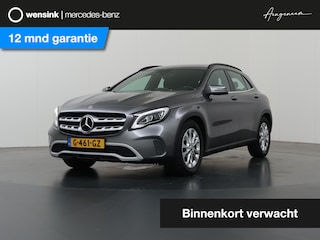 Mercedes-Benz GLA 180 Business Solution Limited | Achteruitrijcamera | Dakrails | Lichtmetalen velgen |