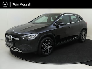 Mercedes-Benz GLA 180 Business Solution Luxury