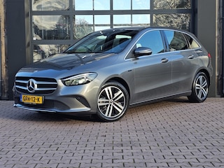 Mercedes-Benz B-klasse 250 e Business Solution Luxury Limited PHEV | LED | Trekhaak | Stoelverwarming | Widescreen | Parkeerhulp | Camera | All-seasons |