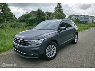 Volkswagen Tiguan 1.5 TSI Life / Navi / Virtual / El.Trekh.